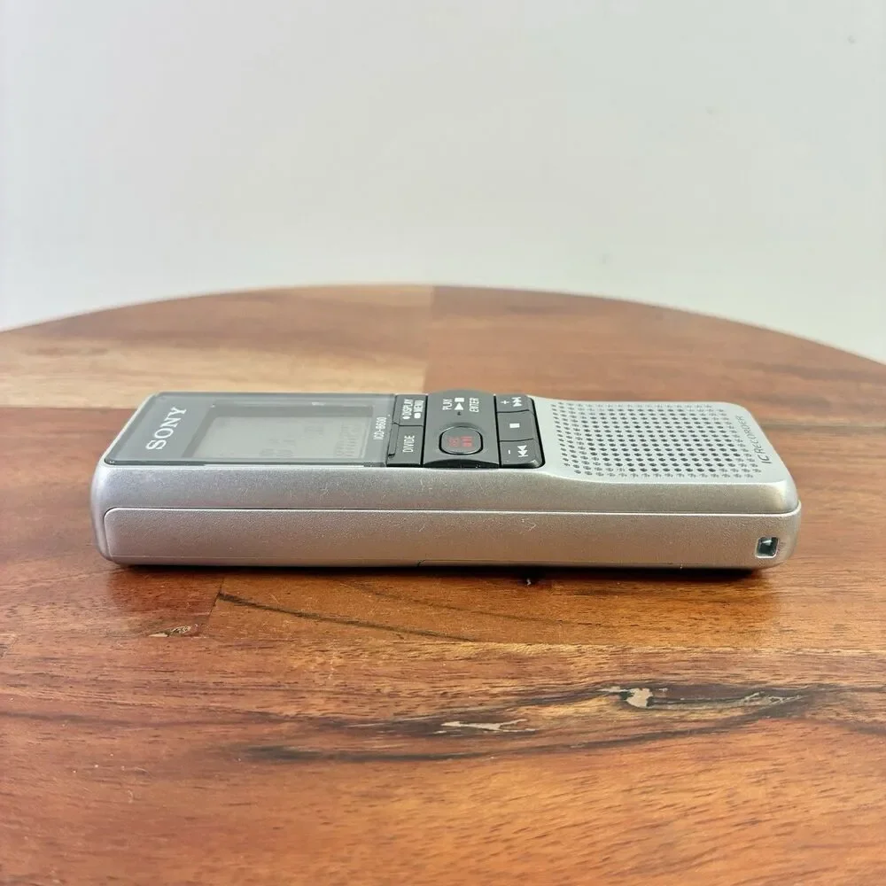 Sony icd b600